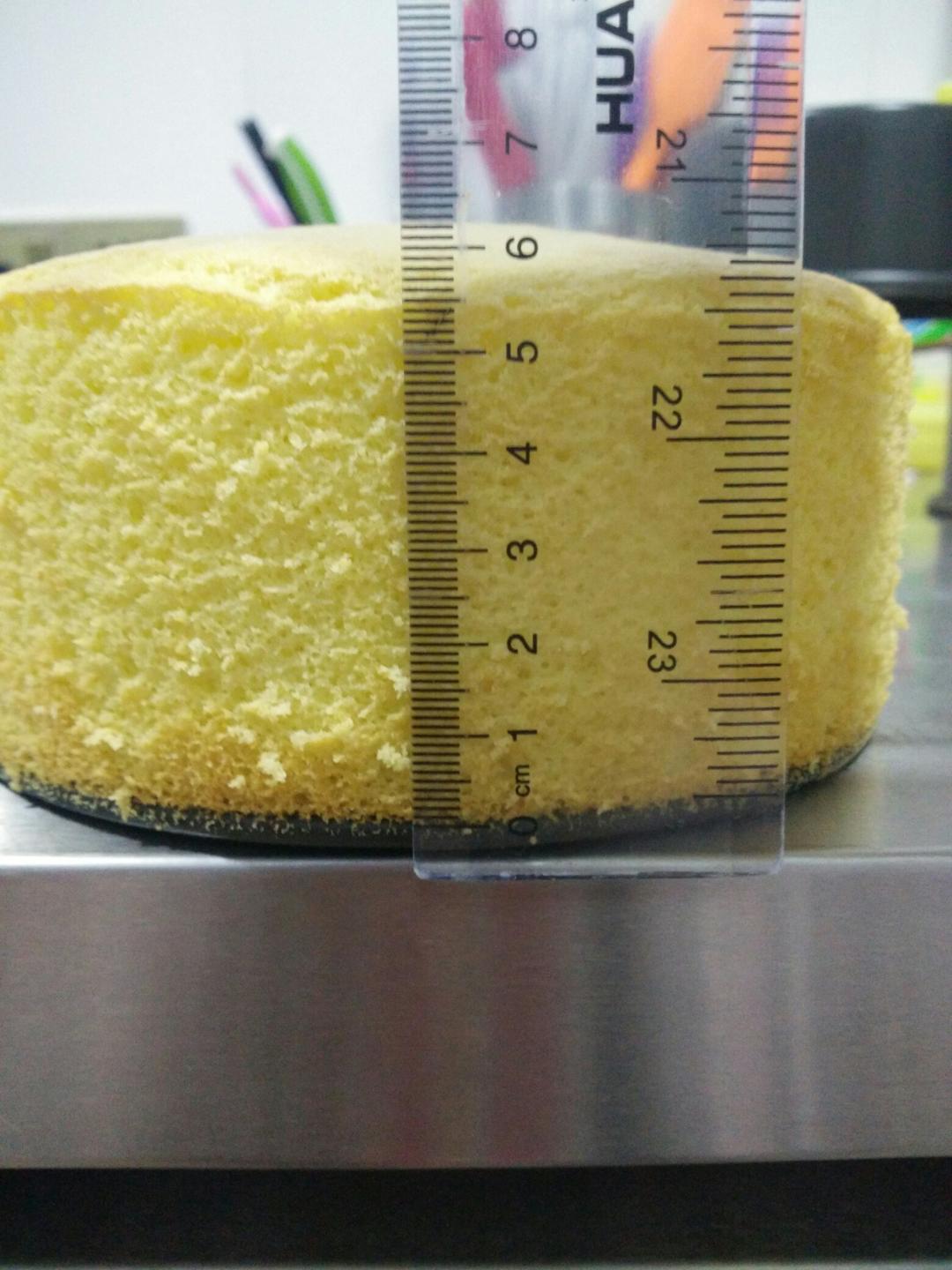 比戚风还要柔软Q弹的海绵蛋糕