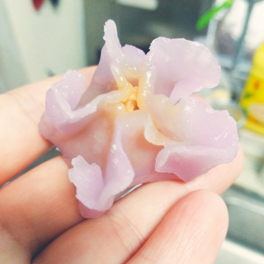 紫甘蓝水晶蒸饺---一早就有好心情，美映入眼帘的做法