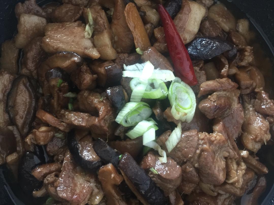 香菇炖肉