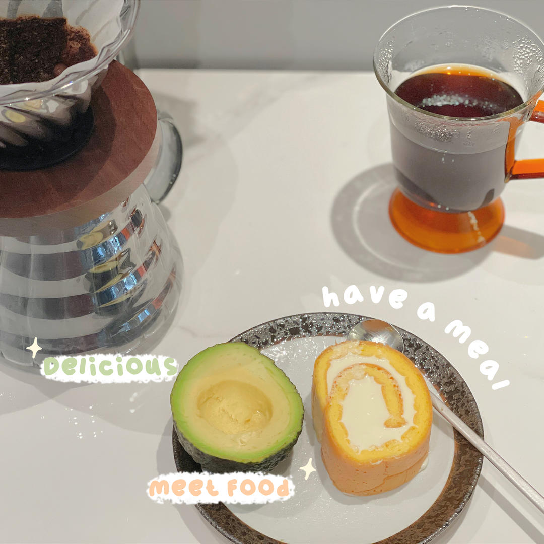 低碳下午茶！（生酮keto）低碳者都吃点啥-配料表只有鸡蛋！！！没有任何粉类的低碳生酮无粉蛋糕胚！！！用料超少零难度超百搭超万能的低碳生酮蛋糕胚！！！低碳生酮绵软蛋糕卷！！！适合蛋断！！！简单粗暴！懒人快手！非常耐艹！
