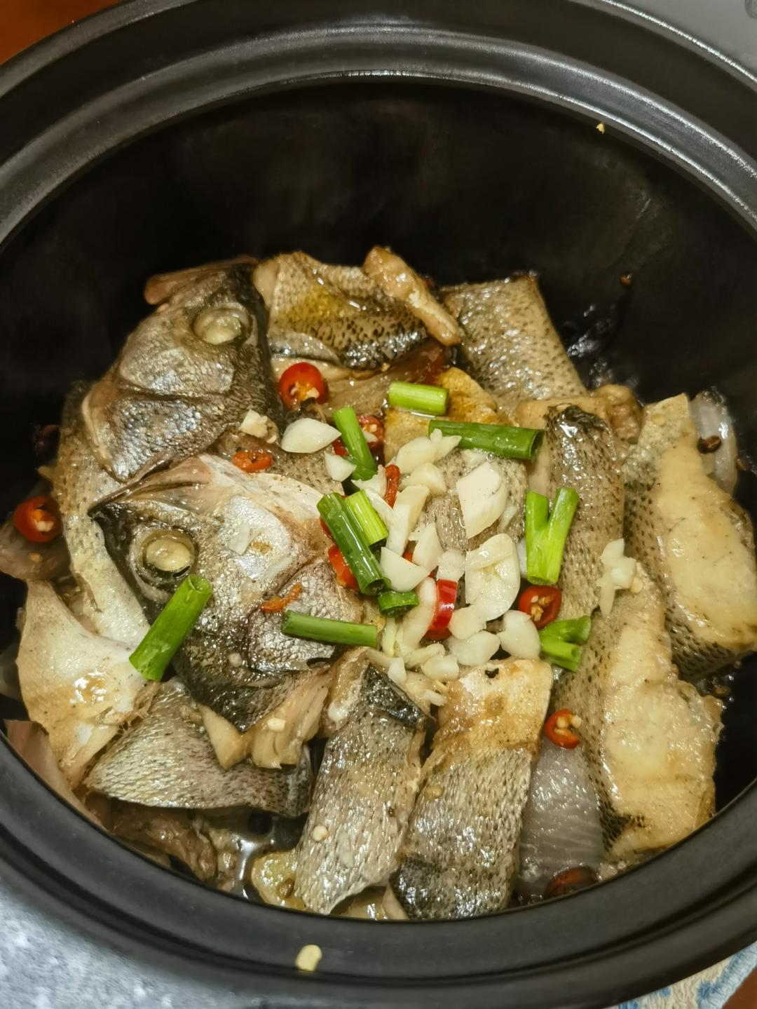 葱香焗鲈鱼
