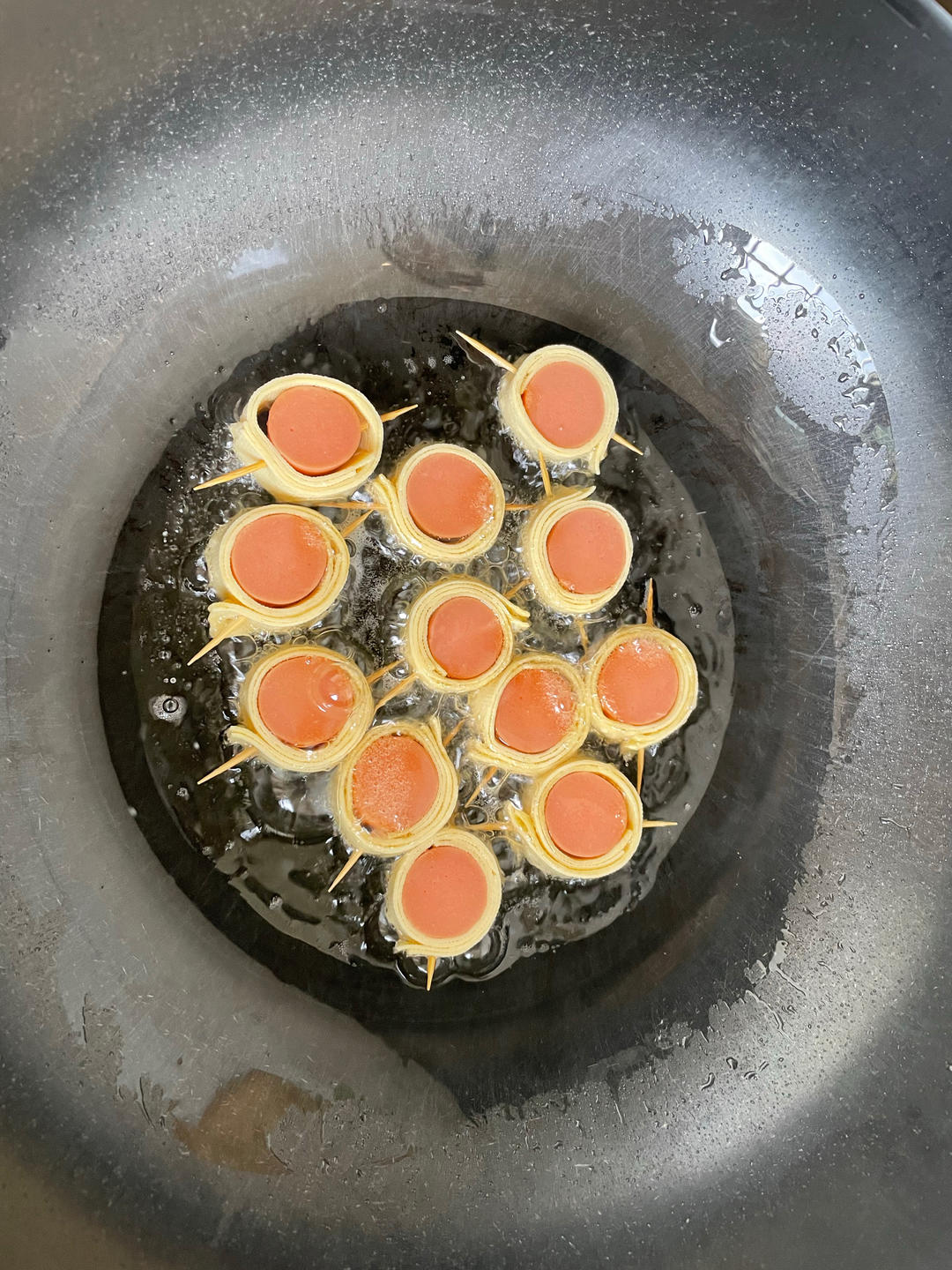秒杀夜市街摊的消夏必备小吃：豆皮火腿卷