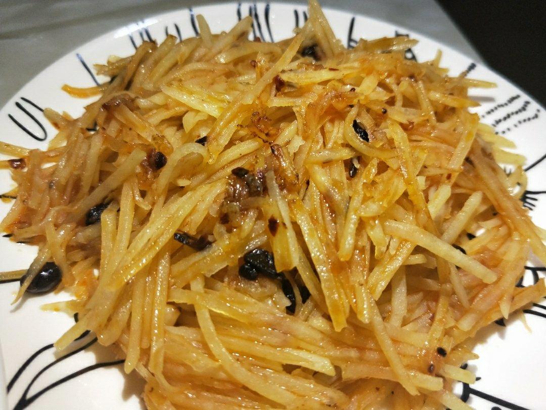 老干妈青椒土豆丝