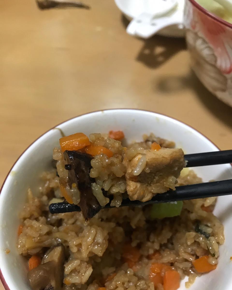 【香菇鸡肉焖饭】