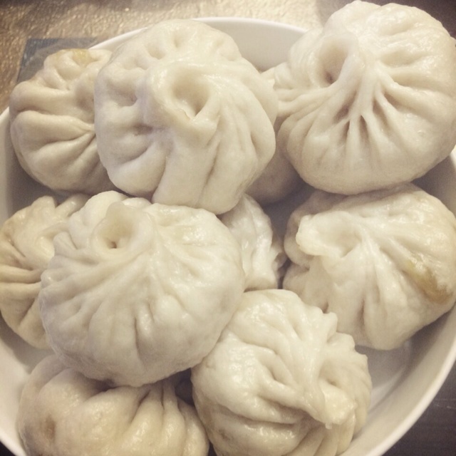 鲜美多汁的洋葱牛肉包子