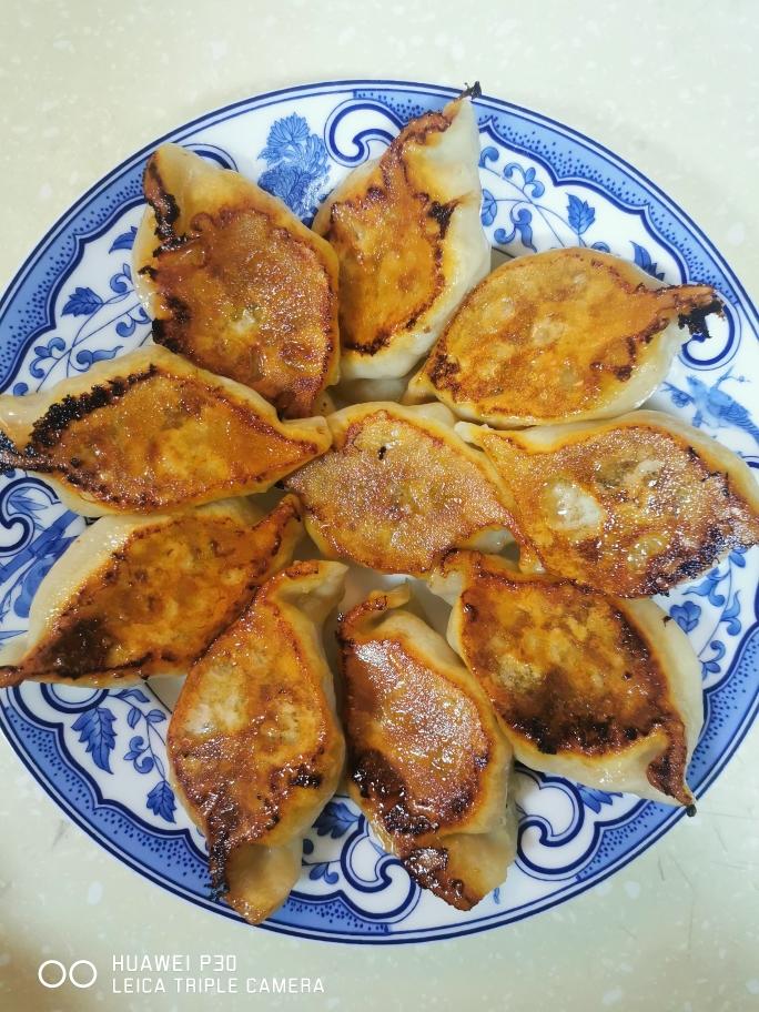 牛肉茴香煎饺的做法