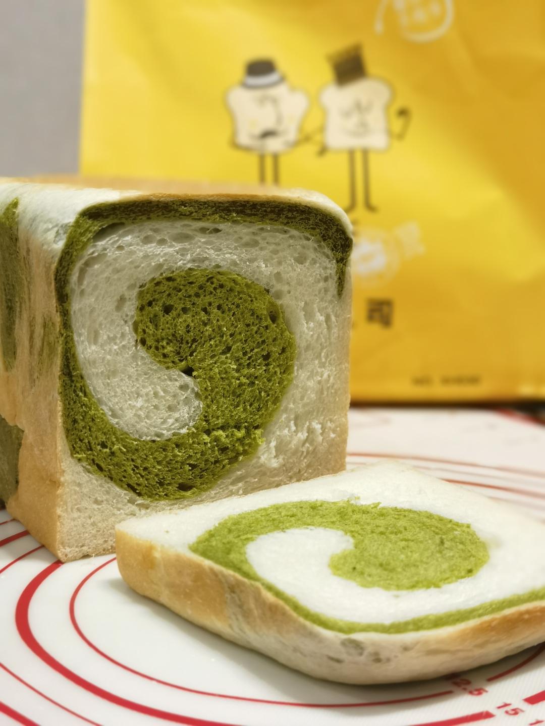 抹茶双色吐司