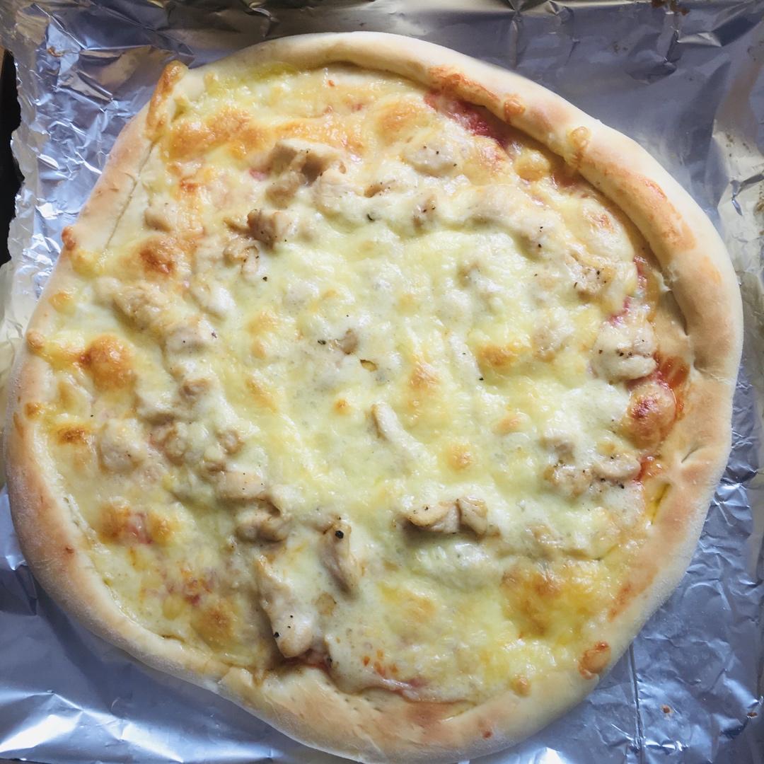 含宣软饼皮做法、自己在家也能做出馅料十足、超拉丝的美味诱人披萨