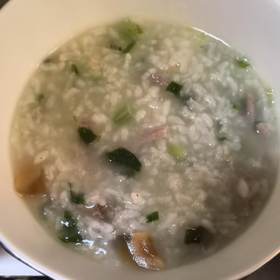 ♨️♨️皮蛋瘦肉粥♨️♨️