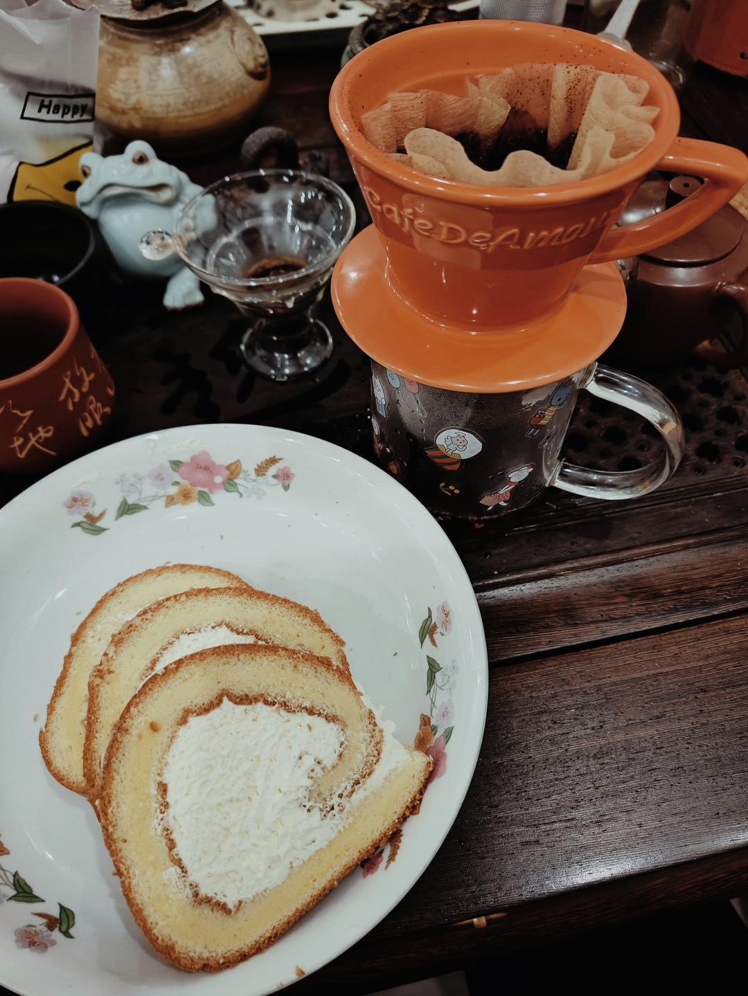 蛋糕卷这样做‼️不掉皮不开裂（小视频食谱）