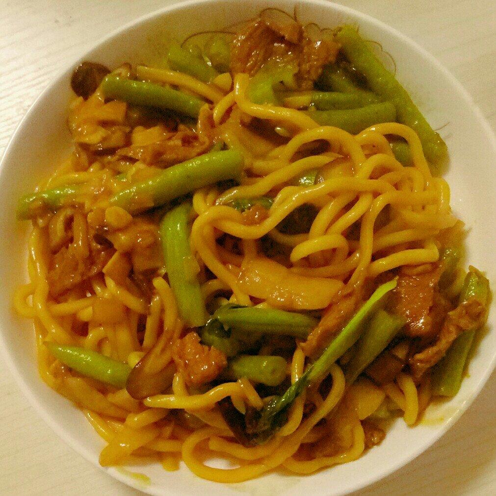 豆角焖面