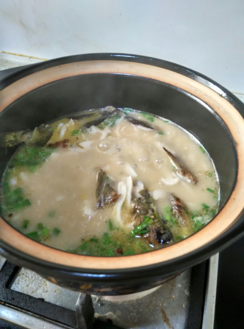 黄骨白玉菇汤的做法