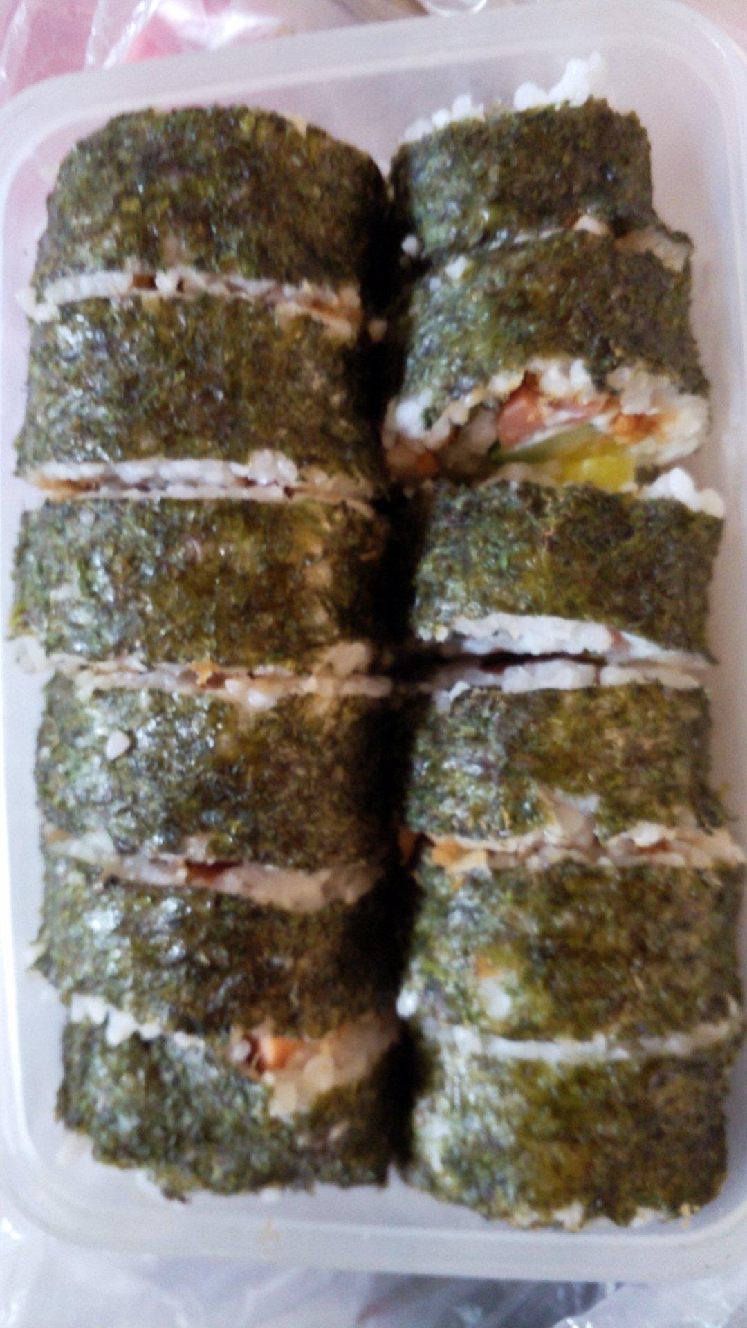 自制寿司（含寿司醋配方和超详细寿司卷法）