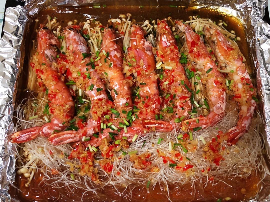 蒜蓉金针菇烤花蛤虾