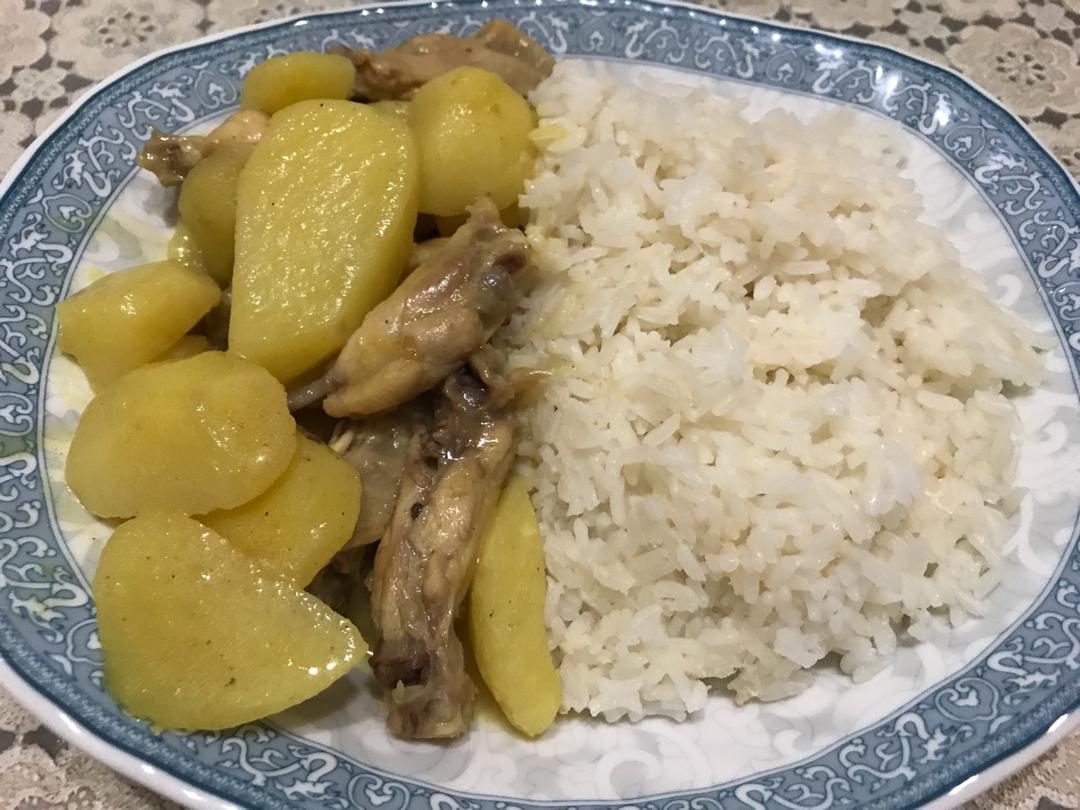 咖喱鸡肉饭