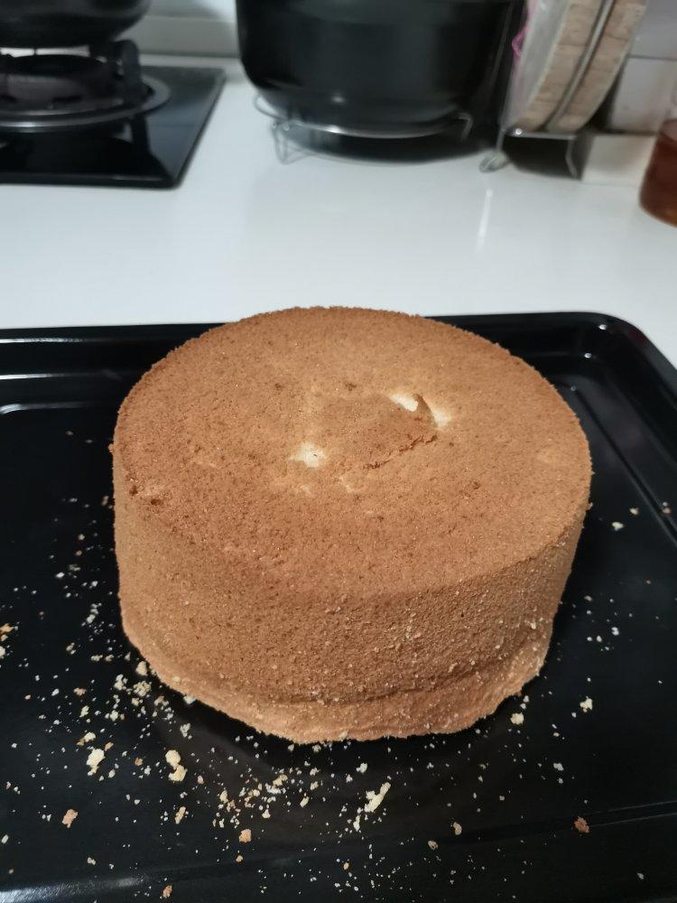 不凹底不塌陷的完美戚风蛋糕