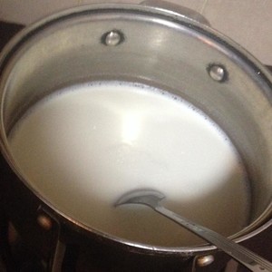 完美牛奶布丁（吉利丁片版）的做法 步骤2
