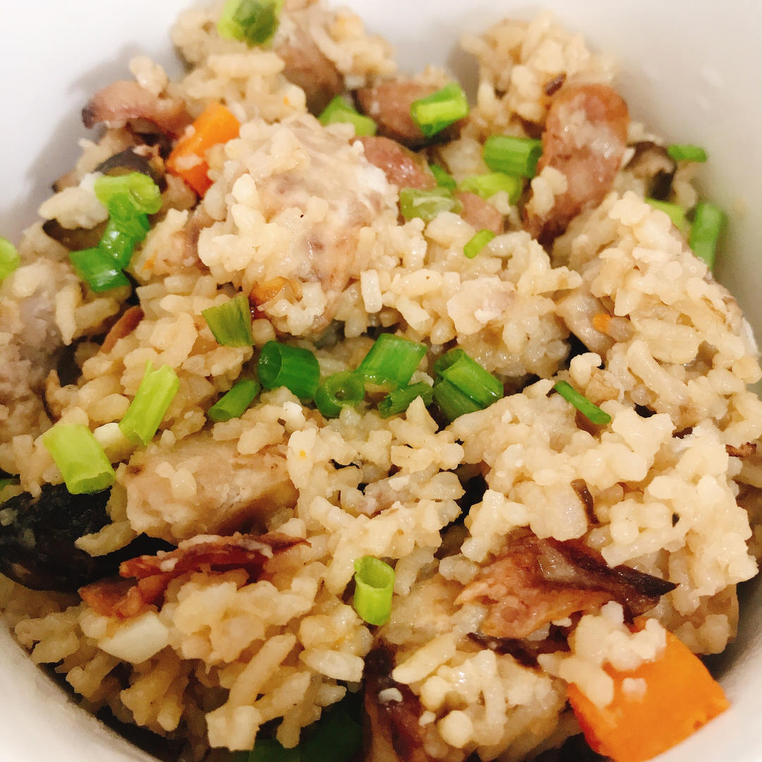 『喷喷香』芋头焖饭