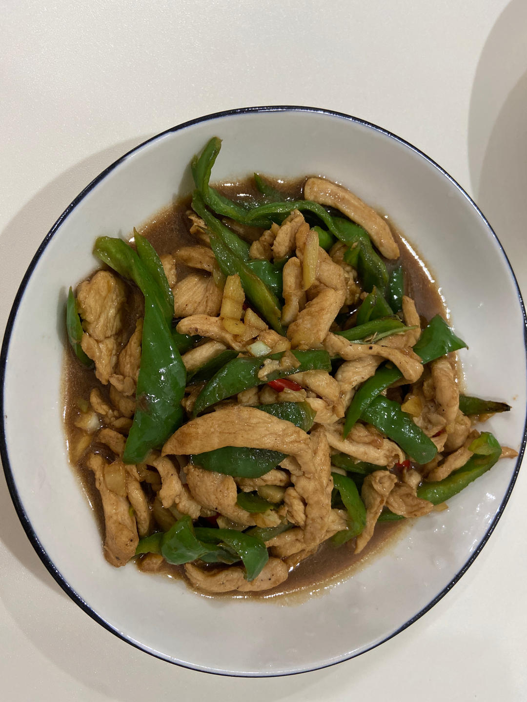 巨好吃的青椒炒鸡胸肉丝，超下饭