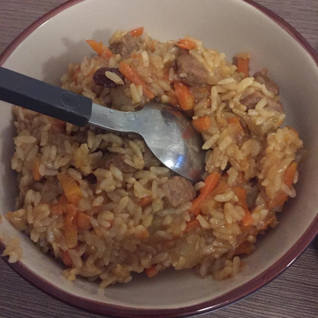 喷香羊肉焖饭