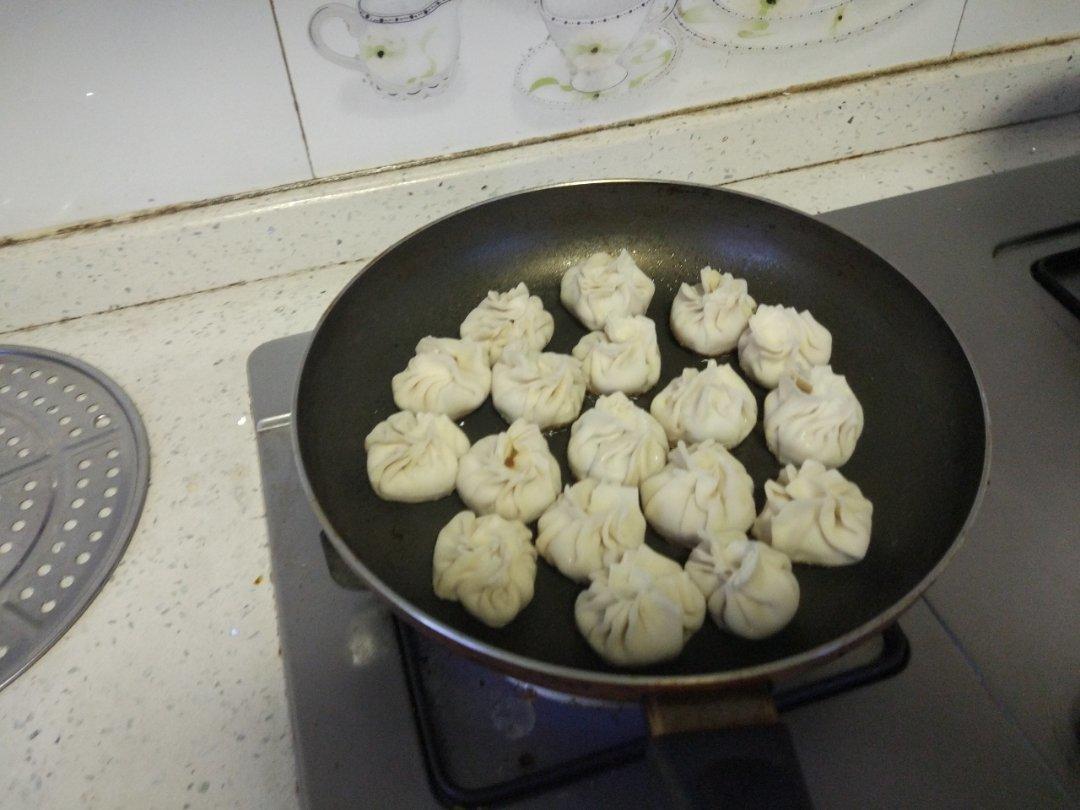 网红【水晶水煎包】一次就成功！