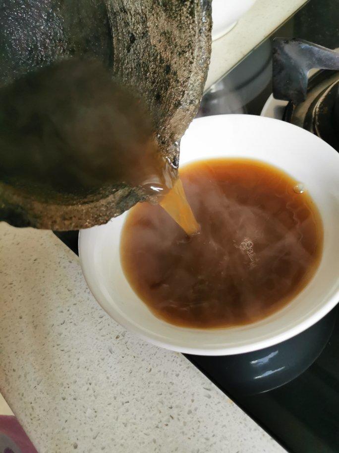 衣袋呆呆做的干了这杯中药