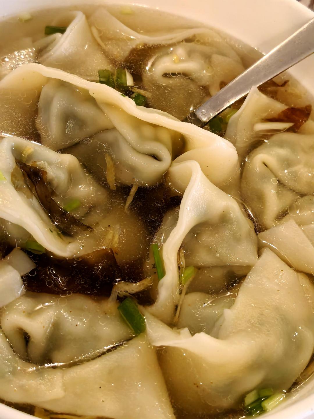 上海荠菜大馄饨