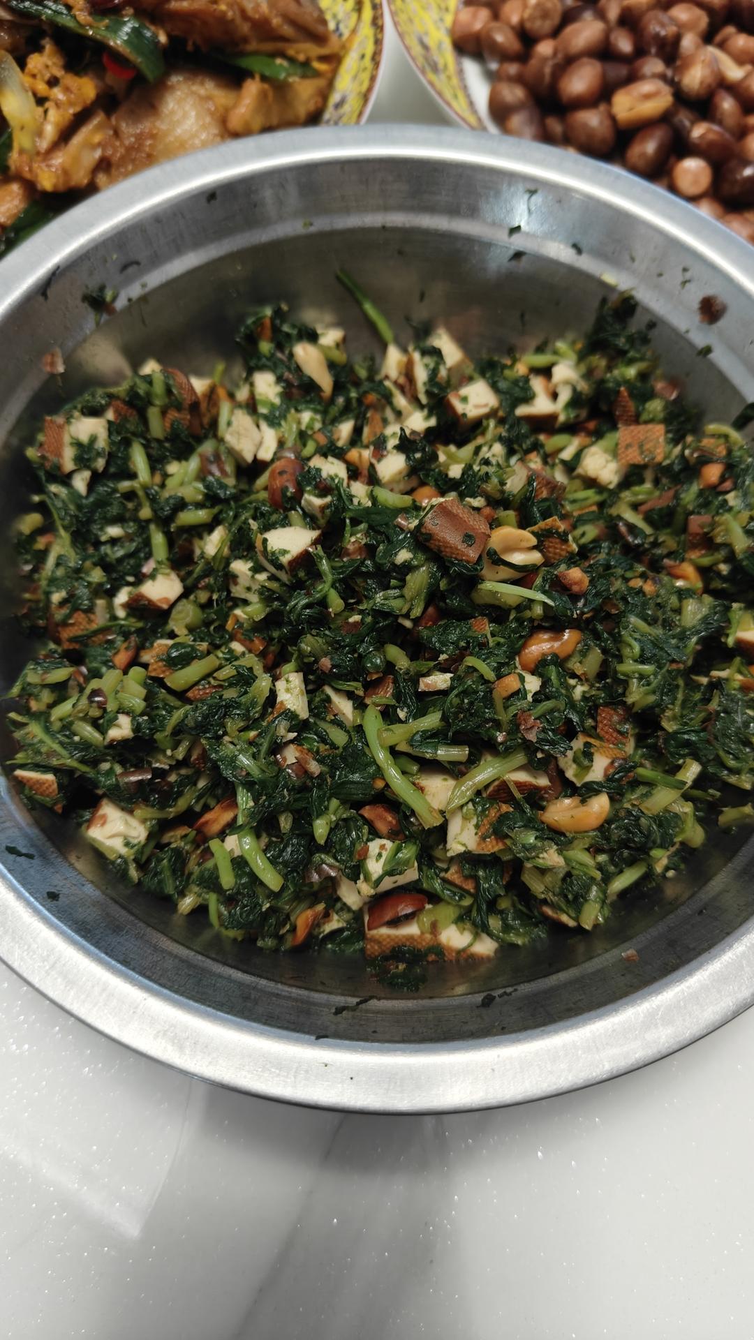 马兰头拌香干，舌尖上的春意一定要尝！