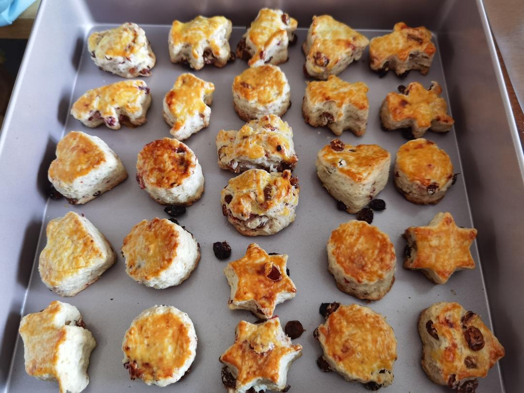 完美裂纹～百分百成功的超好吃奶香司康（禁止搬运）