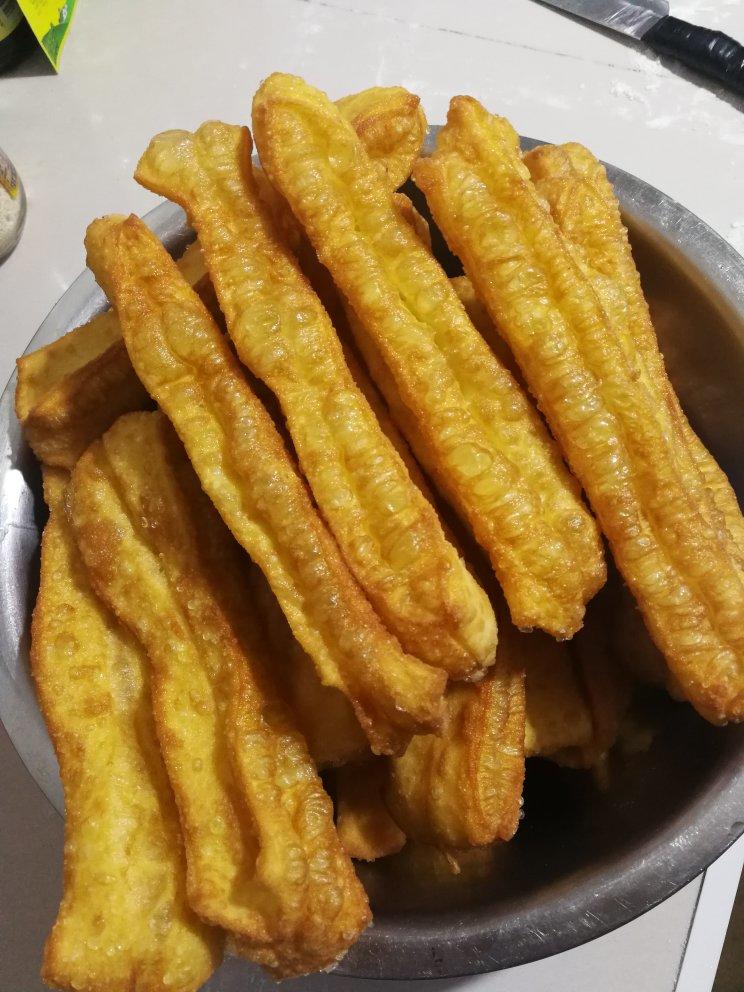 酥软小油条（早餐）
