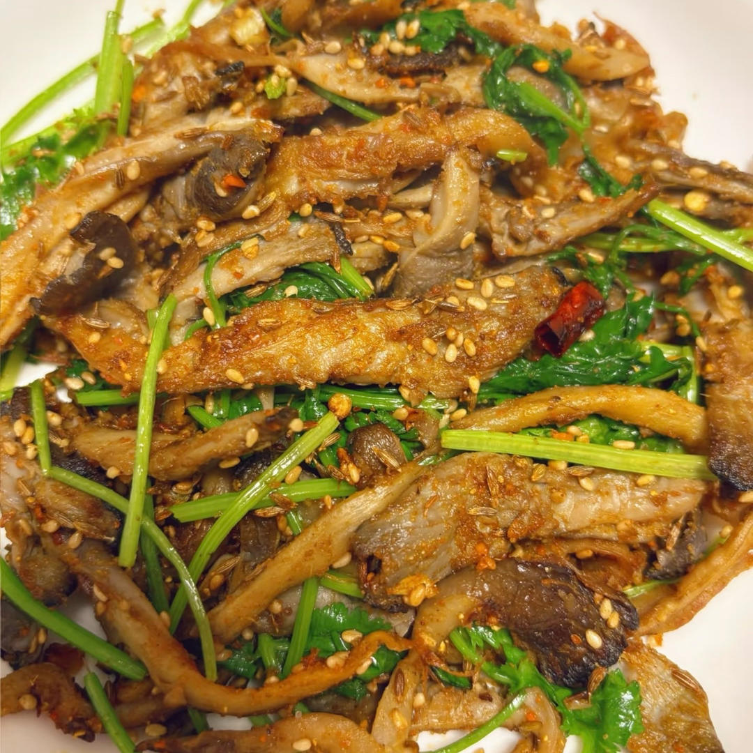 炒蘑菇（平菇）