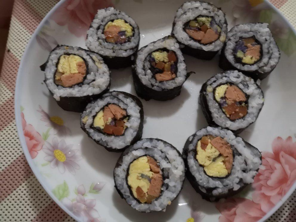 高颜值的紫菜包饭