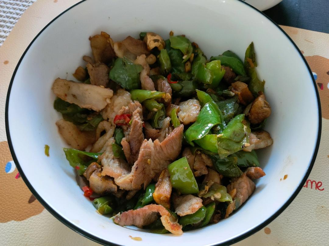农家小炒肉【记忆中勾魂的油汤】