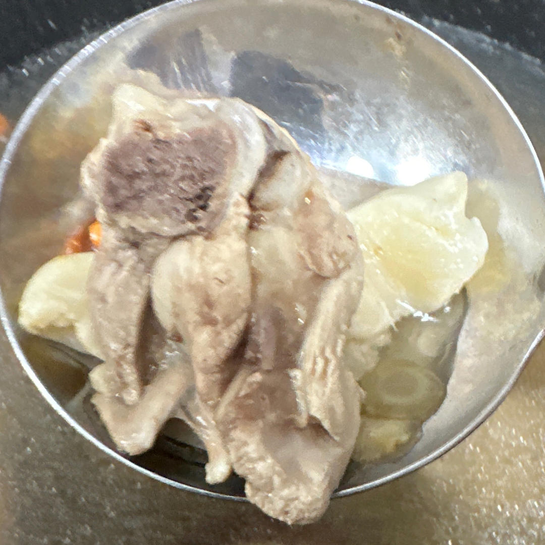 超简单的美味花胶鸡汤（孕妇必吃）