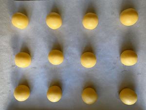 玉米油桃酥的做法 步骤6