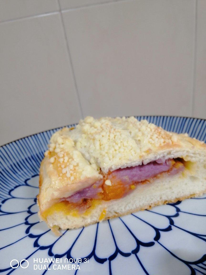 芋泥咸蛋黄软欧包