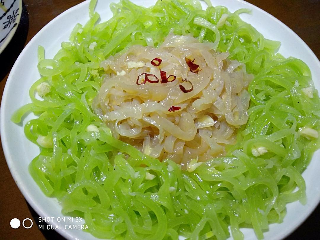 凉拌莴笋丝