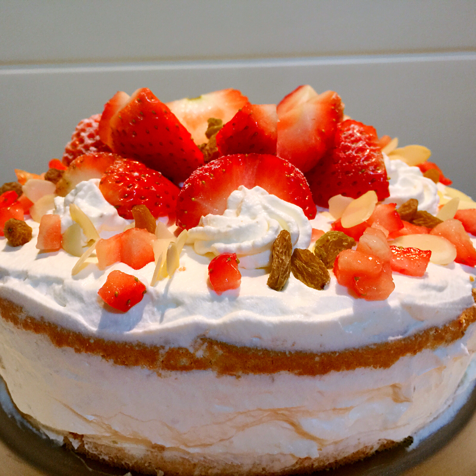 《Tinrry+》草莓奶油蛋糕（8寸配方）