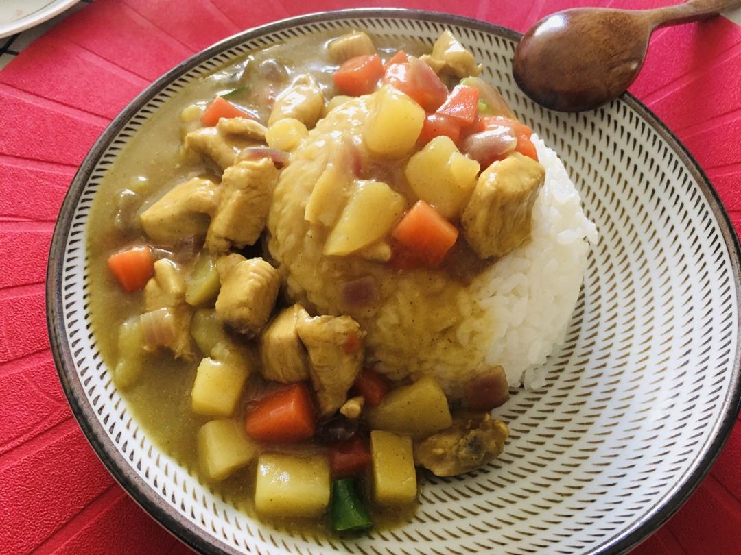 百梦多鸡肉咖喱饭
