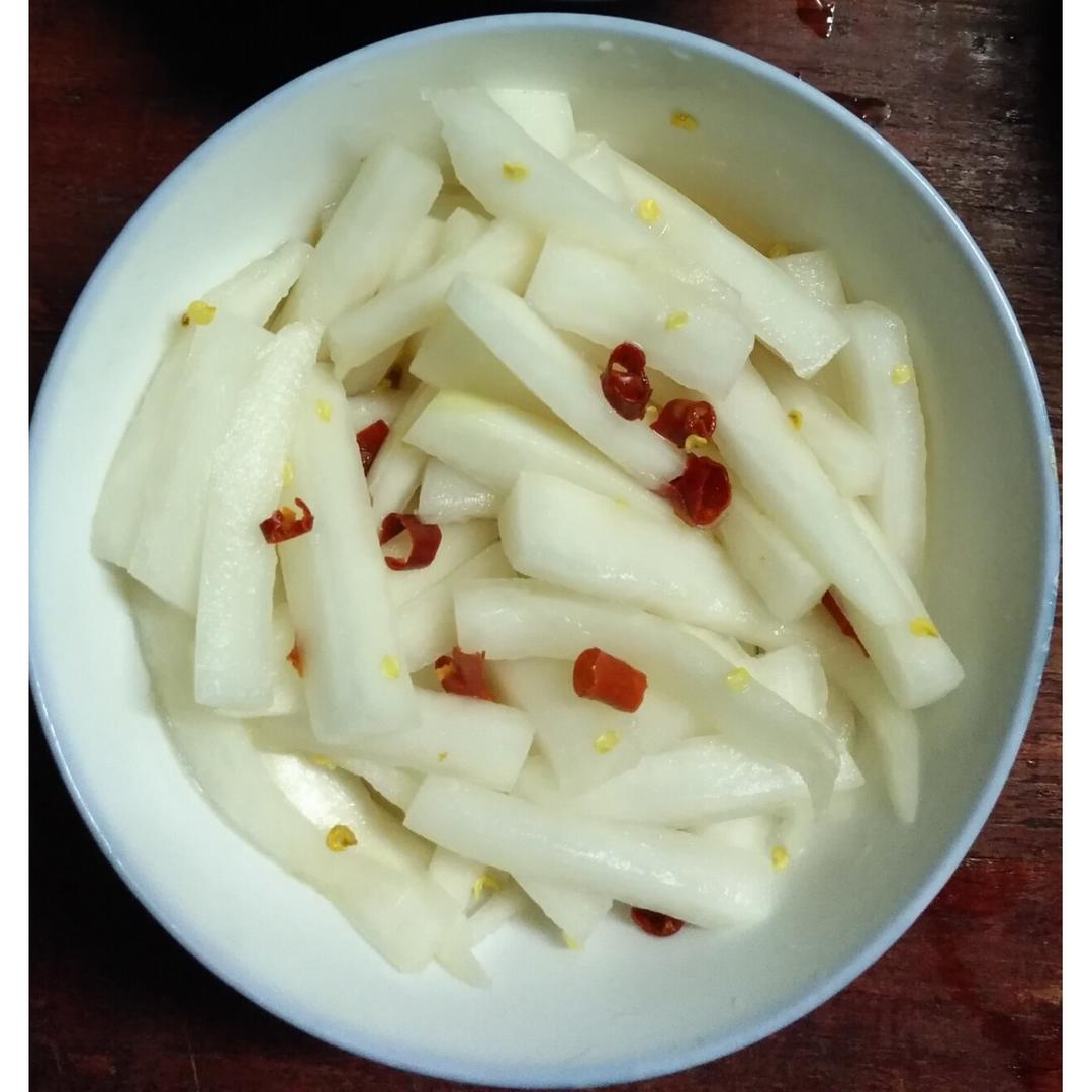 腌制酸萝卜