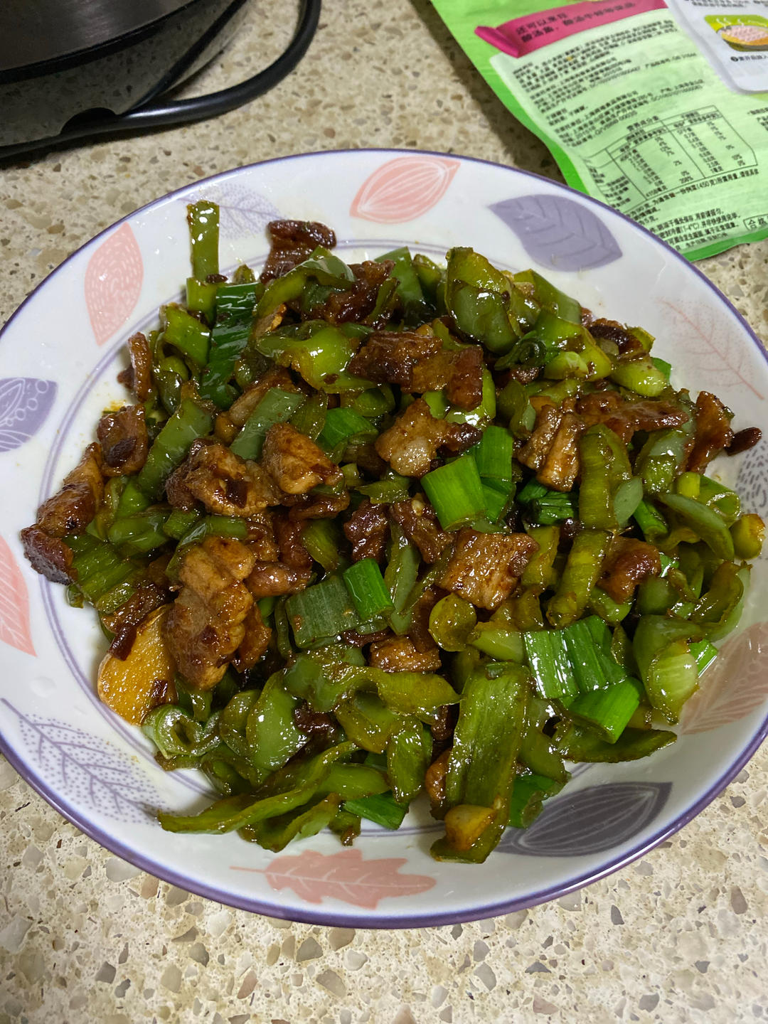 非常下饭的一道菜：酱肉，配它吃我可以吃两碗饭