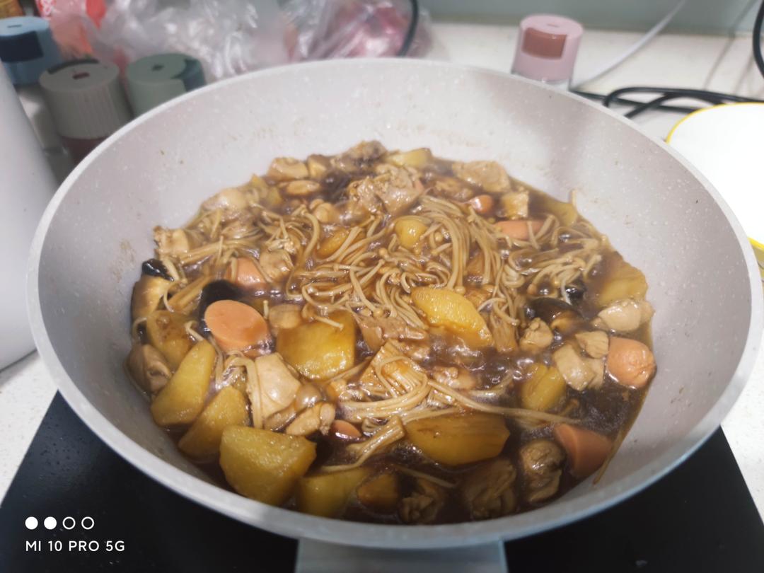 能干掉几碗饭的黄焖鸡