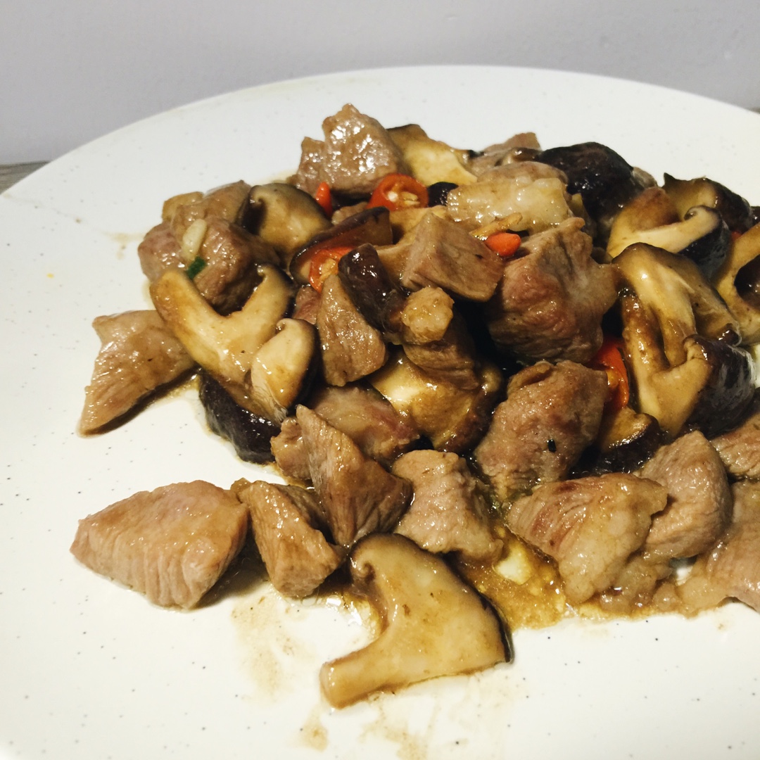 霸道总裁菲菲做的蚝油香菇丁shiitakemushroominoystersauce