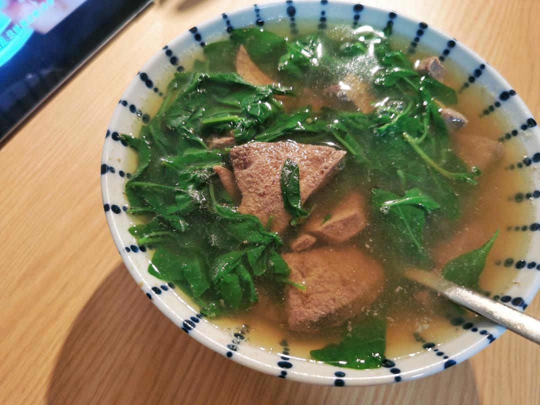 枸杞叶猪肝汤