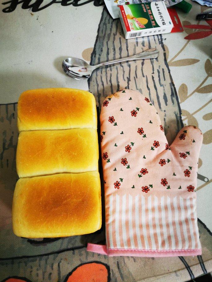 软到拿不起来的生吐司