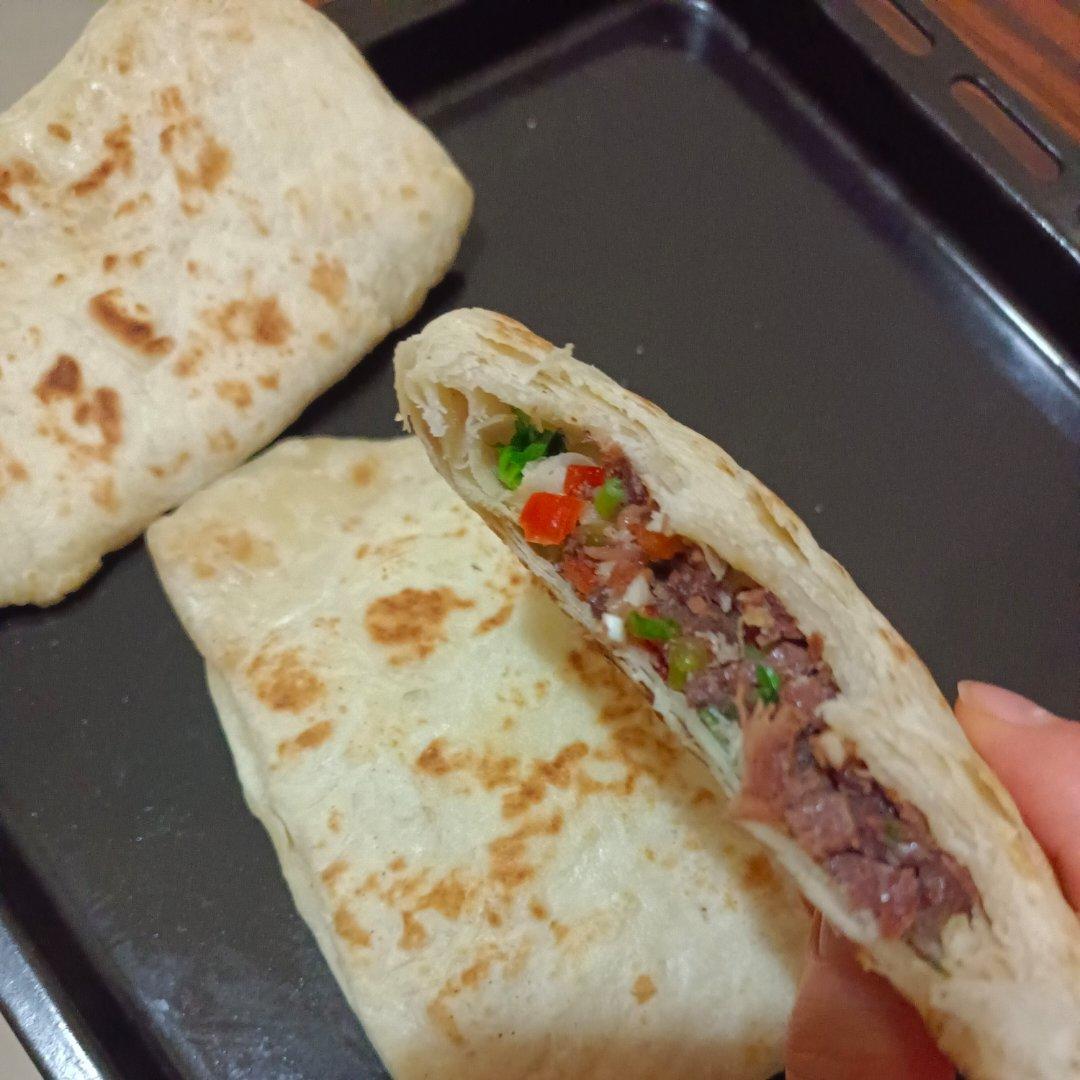 香酥夹肉火烧（河间驴肉火烧）