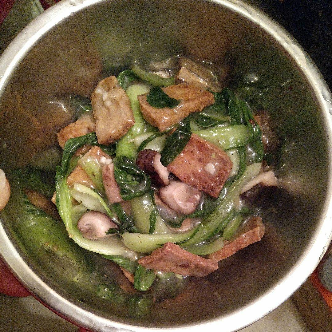 香菇油菜烧豆腐