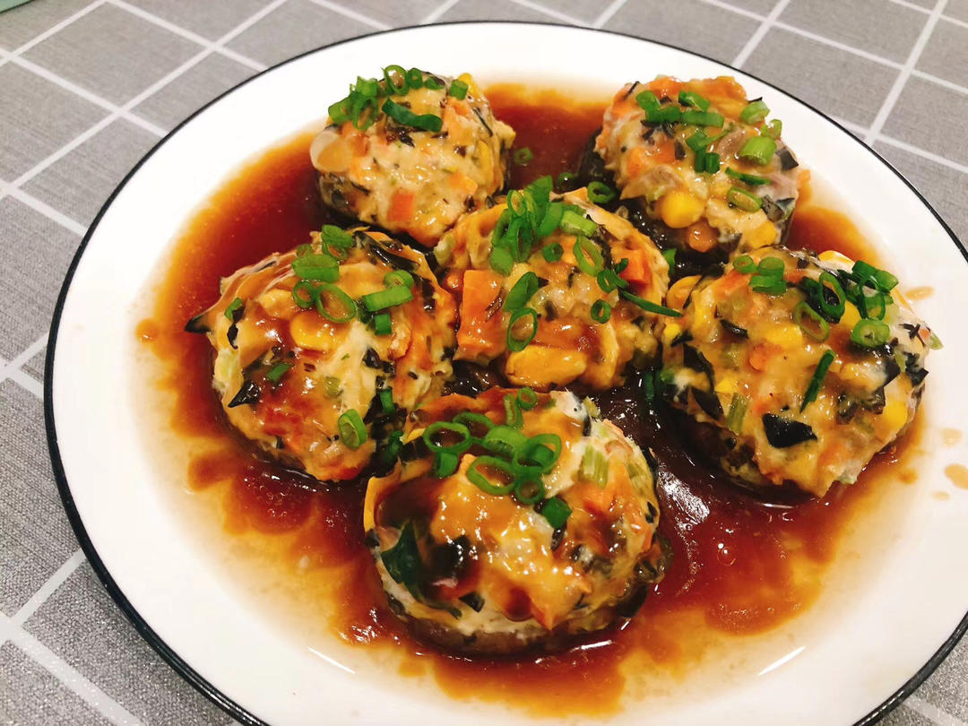 香菇肉馅盏