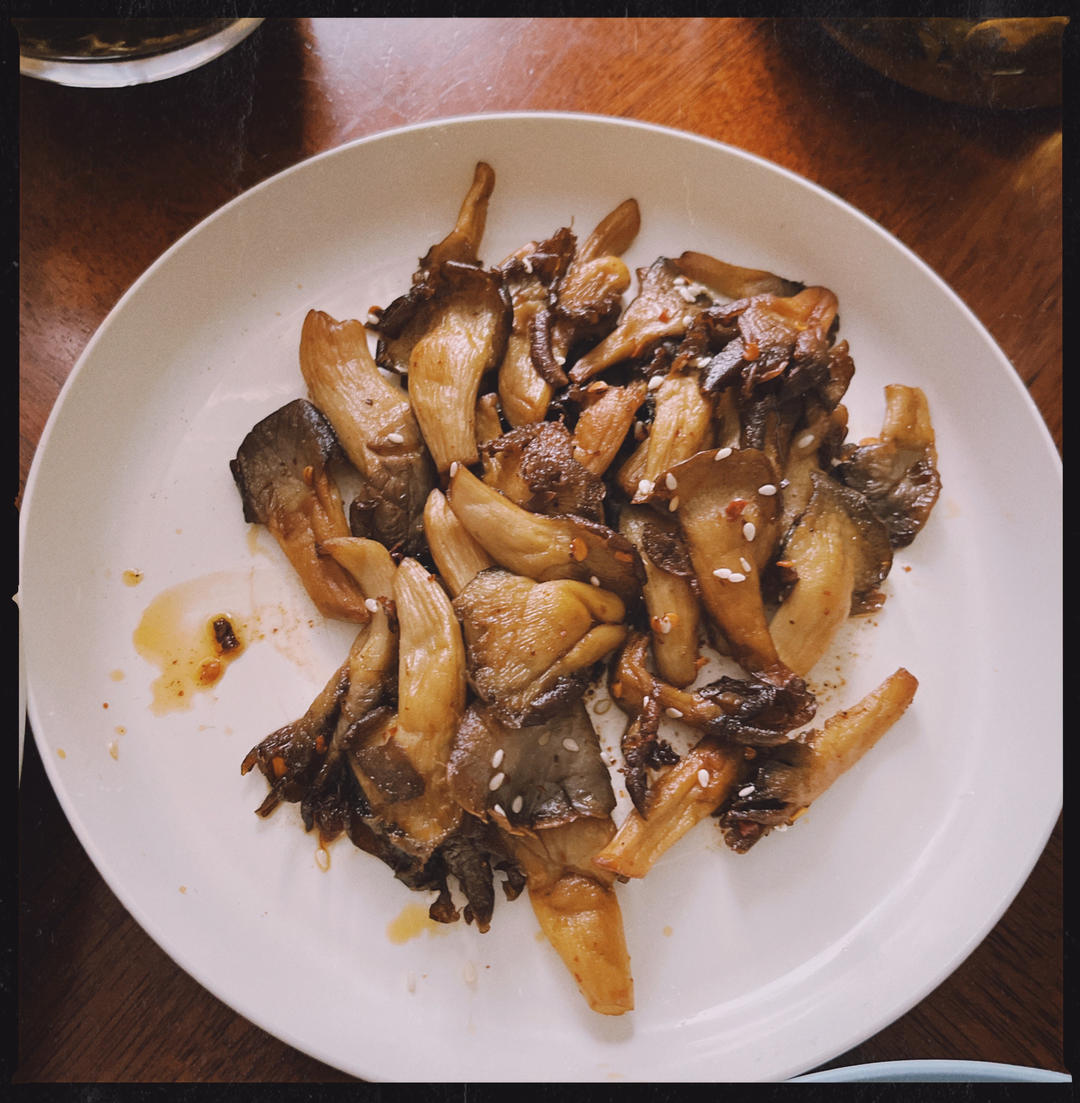 干煸平菇（有肉的味道）