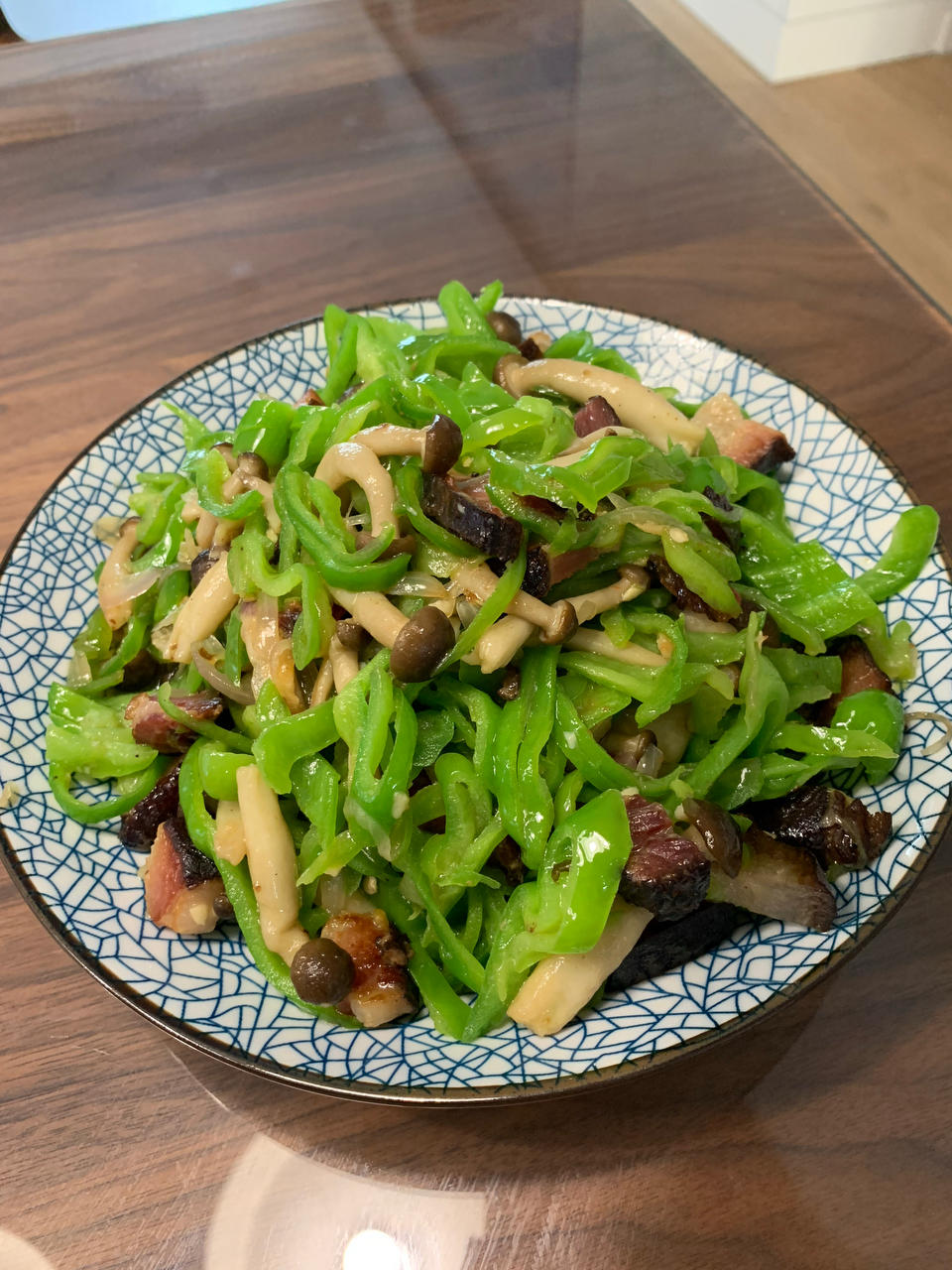 咸香入味青椒炒腊肉